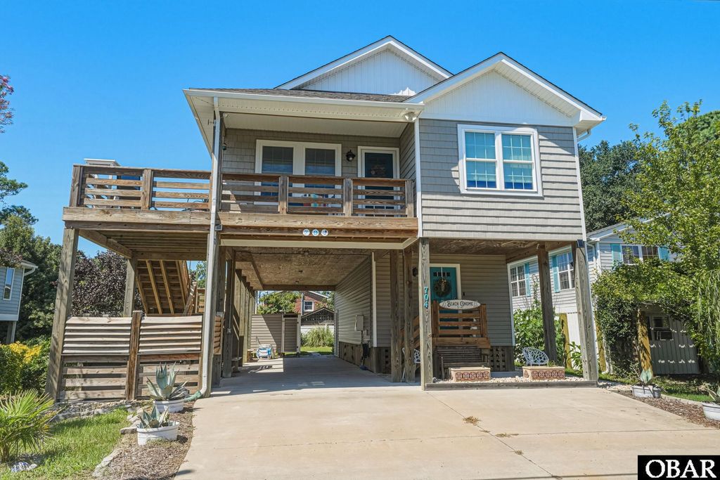 Image 1 of property listing at 704 W Avalon Drive, Kill Devil Hills, NC 27948