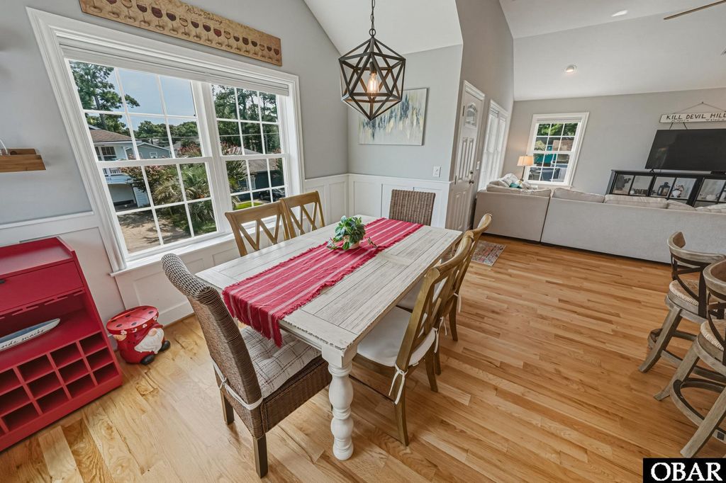 Image 11 of property listing at 704 W Avalon Drive, Kill Devil Hills, NC 27948
