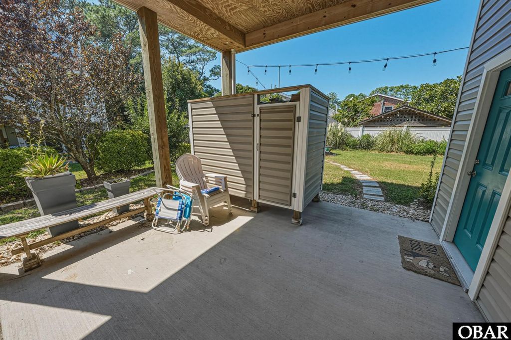 Image 48 of property listing at 704 W Avalon Drive, Kill Devil Hills, NC 27948