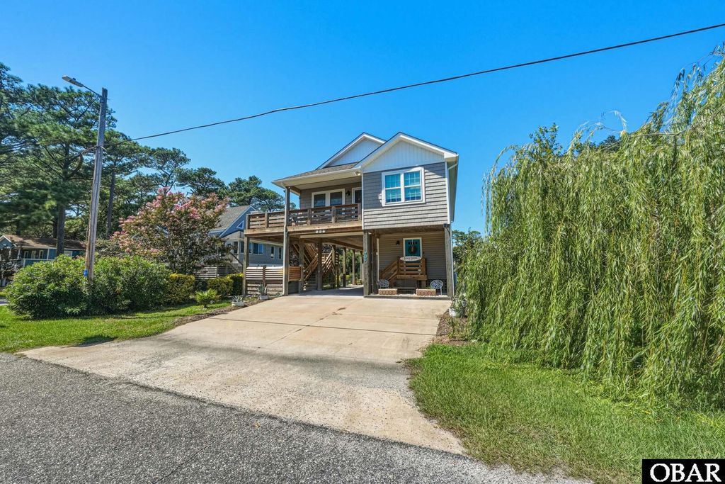 Image 63 of property listing at 704 W Avalon Drive, Kill Devil Hills, NC 27948