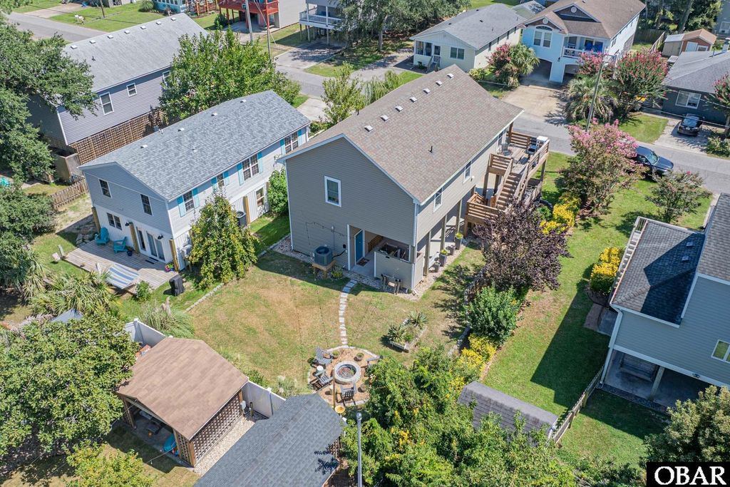 Image 67 of property listing at 704 W Avalon Drive, Kill Devil Hills, NC 27948