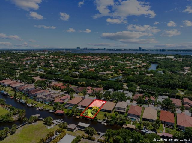 12841 SEASIDE KEY COURT, North Fort Myers, FL 33903