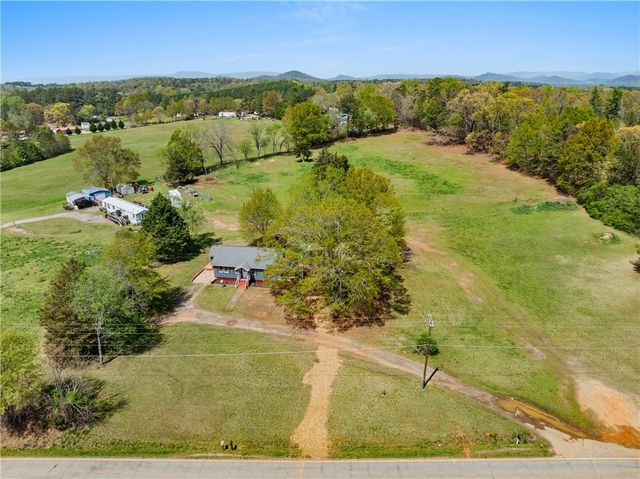 2012 Walhalla Highway, Pickens, SC 29671