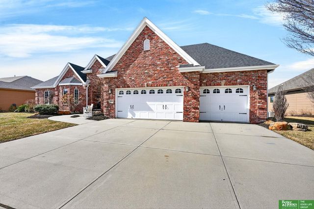 5732 S 239th Street, Elkhorn, NE 68022