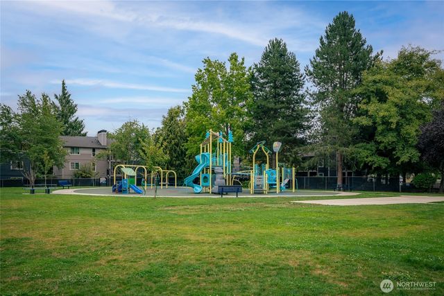 18621 Blueberry Lane #A-204, Monroe, WA 98272