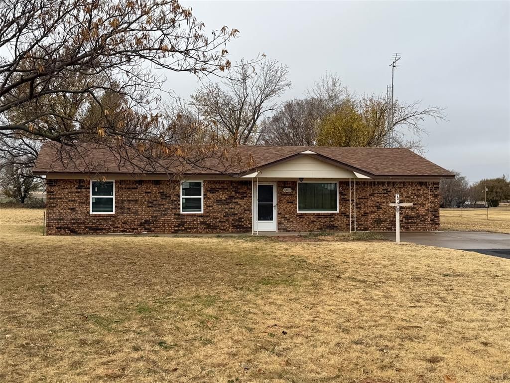 10009 N Lark Road, Weatherford, OK 73096