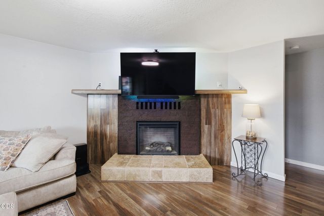 1334 SW Isham Street, Grants Pass, OR 97526