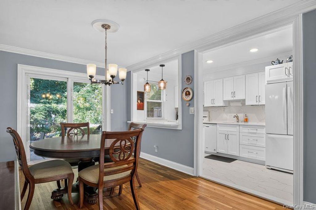 31 Avon Circle A, Rye Brook, NY 10573 — photo 3