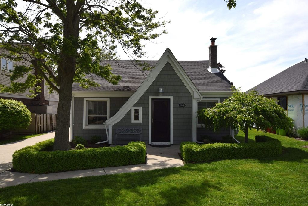 37915 Lakeshore Drive, Harrison Twp, MI 48045