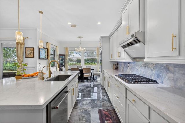 984 Sterling Pine Place, The Acreage, FL 33470