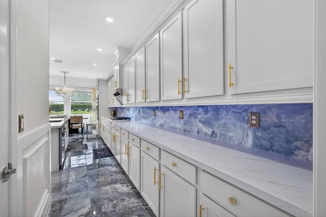 984 Sterling Pine Place, The Acreage, FL 33470