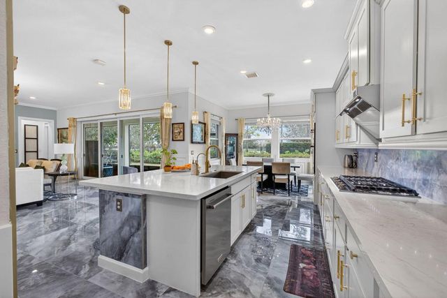 984 Sterling Pine Place, The Acreage, FL 33470