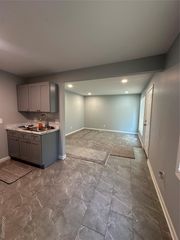 1917 Keppen Boulevard, Lincoln Park, MI 48146