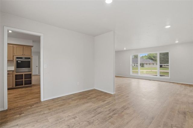 3000 Kerry Lane, Oklahoma City, OK 73120