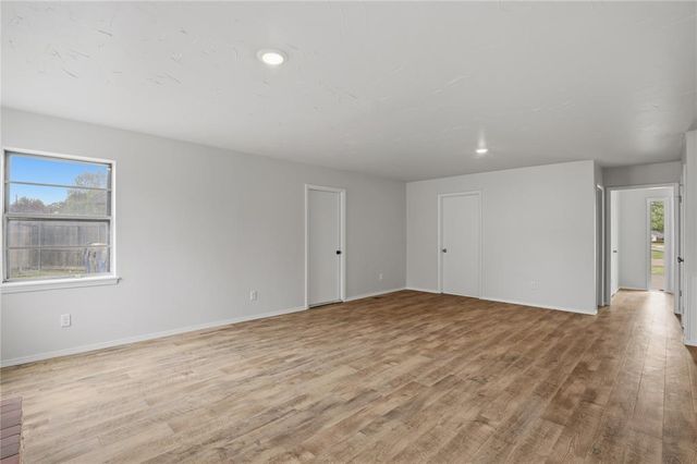 3000 Kerry Lane, Oklahoma City, OK 73120