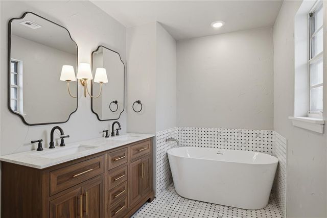 3000 Kerry Lane, Oklahoma City, OK 73120