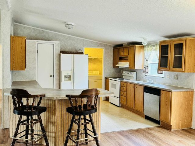 4300 S Rabbit Run, Edmond, OK 73034