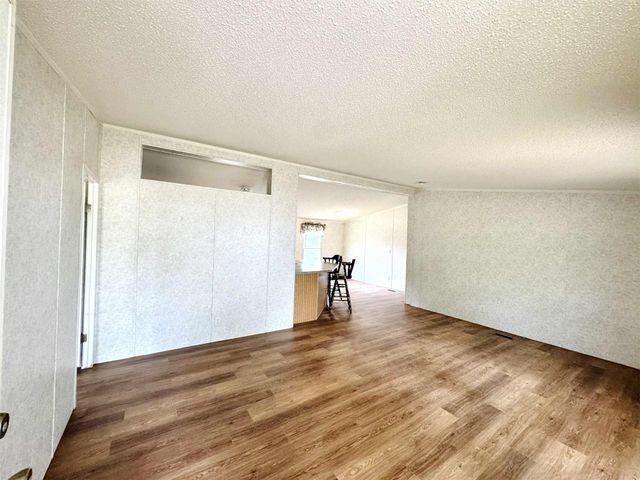 4300 S Rabbit Run, Edmond, OK 73034