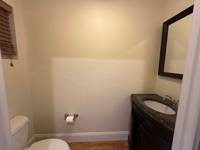 8 Grant St 14, Natick, MA 01760
