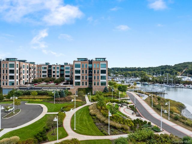 100 Garvies Point Road 1009, Glen Cove, NY 11542