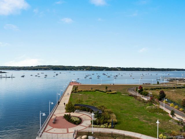 100 Garvies Point Road 1009, Glen Cove, NY 11542