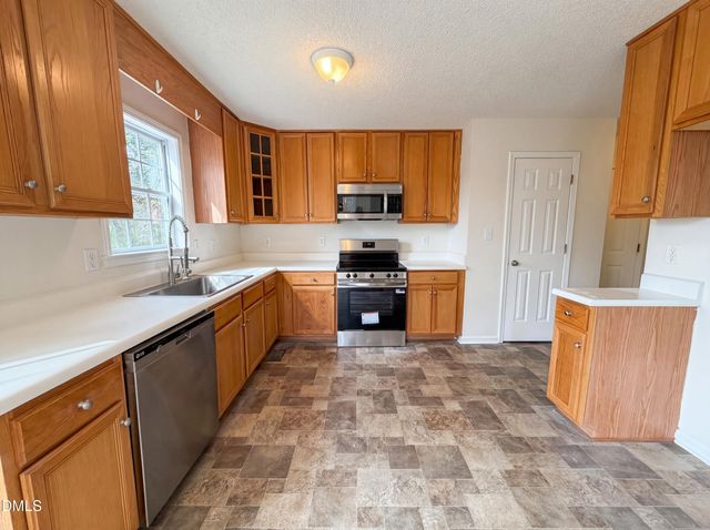 412 Black Forest Drive, Clayton, NC 27527