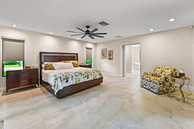 13067 Doubletree Circle, Wellington, FL 33414
