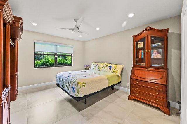 13067 Doubletree Circle, Wellington, FL 33414