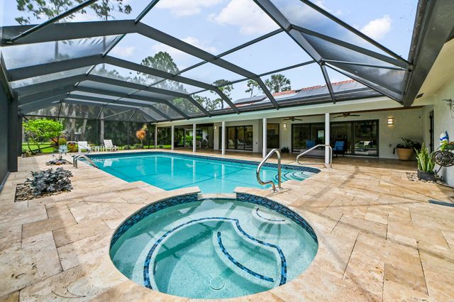 13067 Doubletree Circle, Wellington, FL 33414