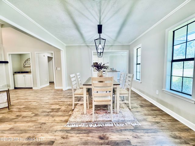 124 Westlake Drive, Brandon, MS 39047
