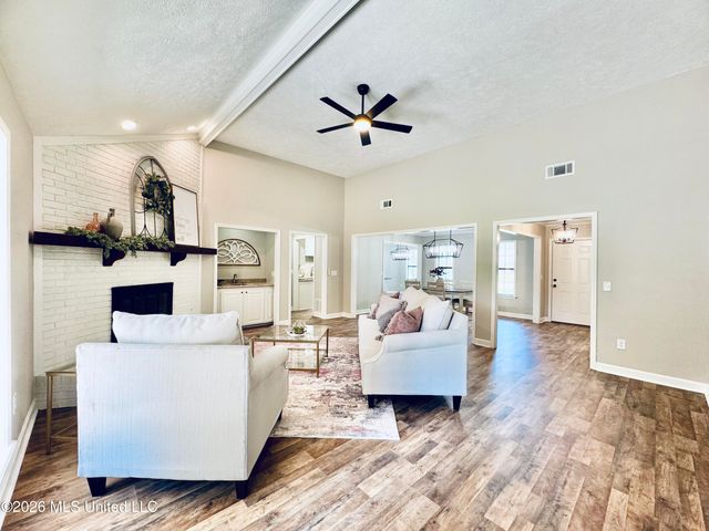 124 Westlake Drive, Brandon, MS 39047