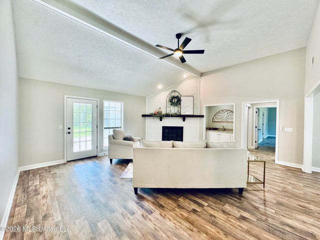 124 Westlake Drive, Brandon, MS 39047