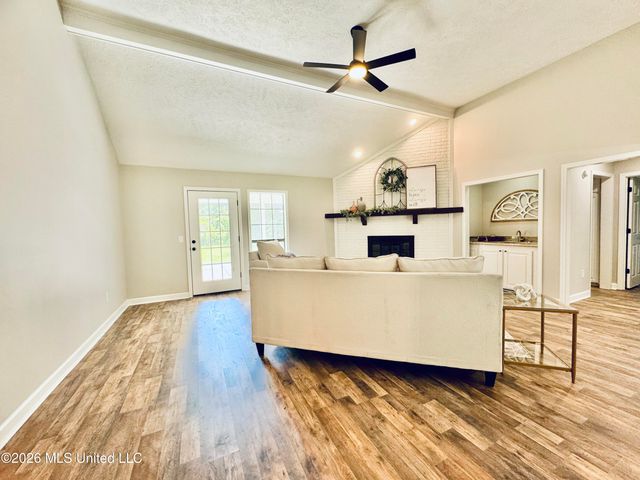 124 Westlake Drive, Brandon, MS 39047