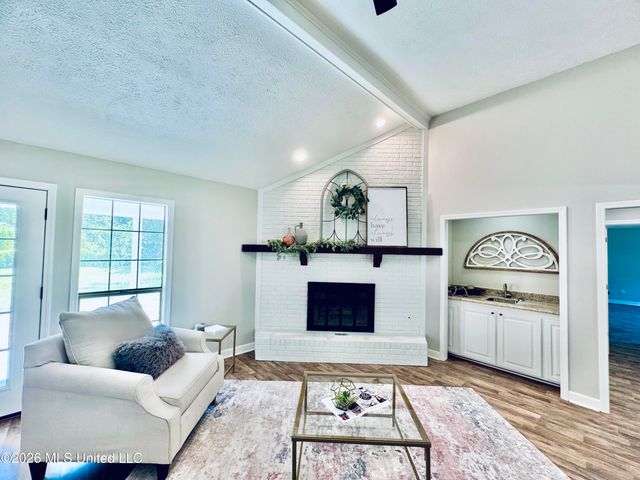124 Westlake Drive, Brandon, MS 39047