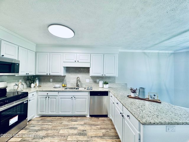 124 Westlake Drive, Brandon, MS 39047