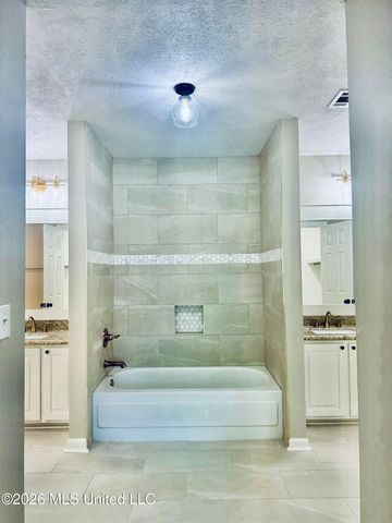 124 Westlake Drive, Brandon, MS 39047