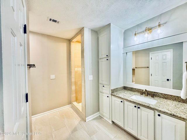 124 Westlake Drive, Brandon, MS 39047