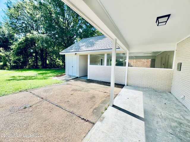 124 Westlake Drive, Brandon, MS 39047