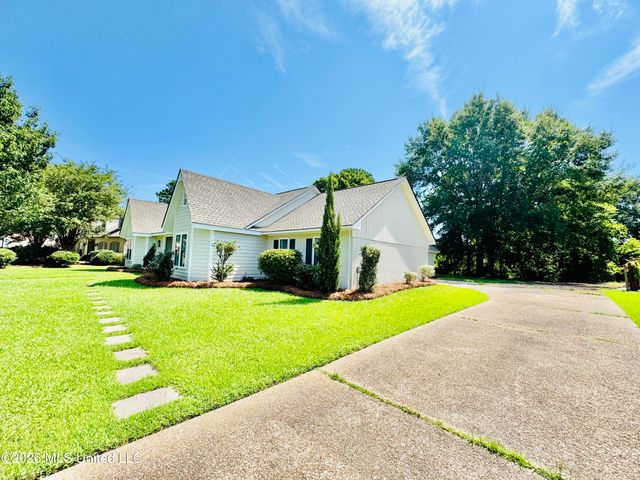 124 Westlake Drive, Brandon, MS 39047
