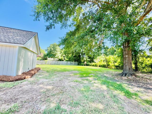 124 Westlake Drive, Brandon, MS 39047