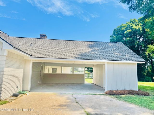 124 Westlake Drive, Brandon, MS 39047