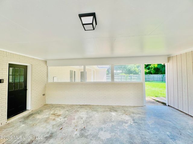 124 Westlake Drive, Brandon, MS 39047