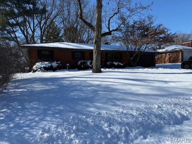 311 Chevy Chase Drive, Belleville, IL 62223