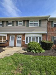 31603 N Marginal Road B, Willowick, OH 44095