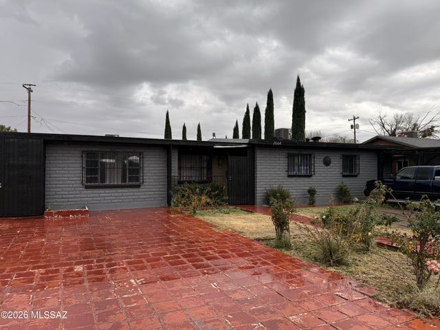 2664 N Valle Verde Drive, Nogales, AZ 85621