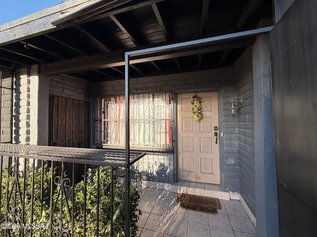 2664 N Valle Verde Drive, Nogales, AZ 85621