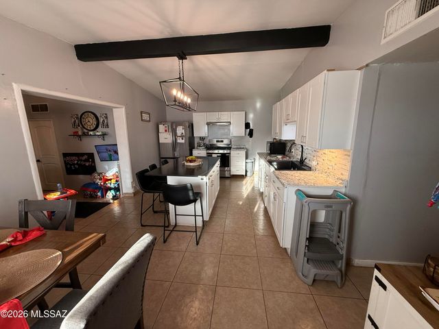 2664 N Valle Verde Drive, Nogales, AZ 85621