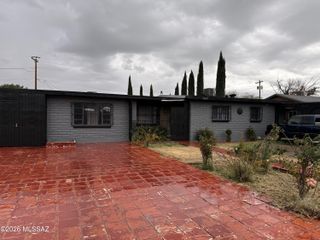 2664 N Valle Verde Drive, Nogales, AZ 85621