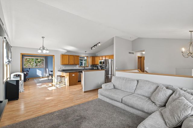 427 11th Avenue NE, Lonsdale, MN 55046