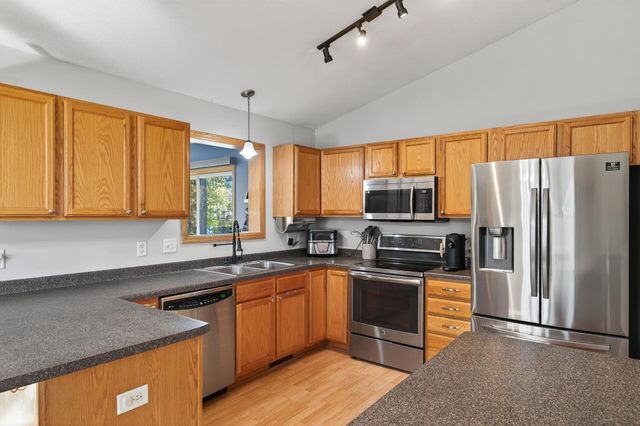 427 11th Avenue NE, Lonsdale, MN 55046